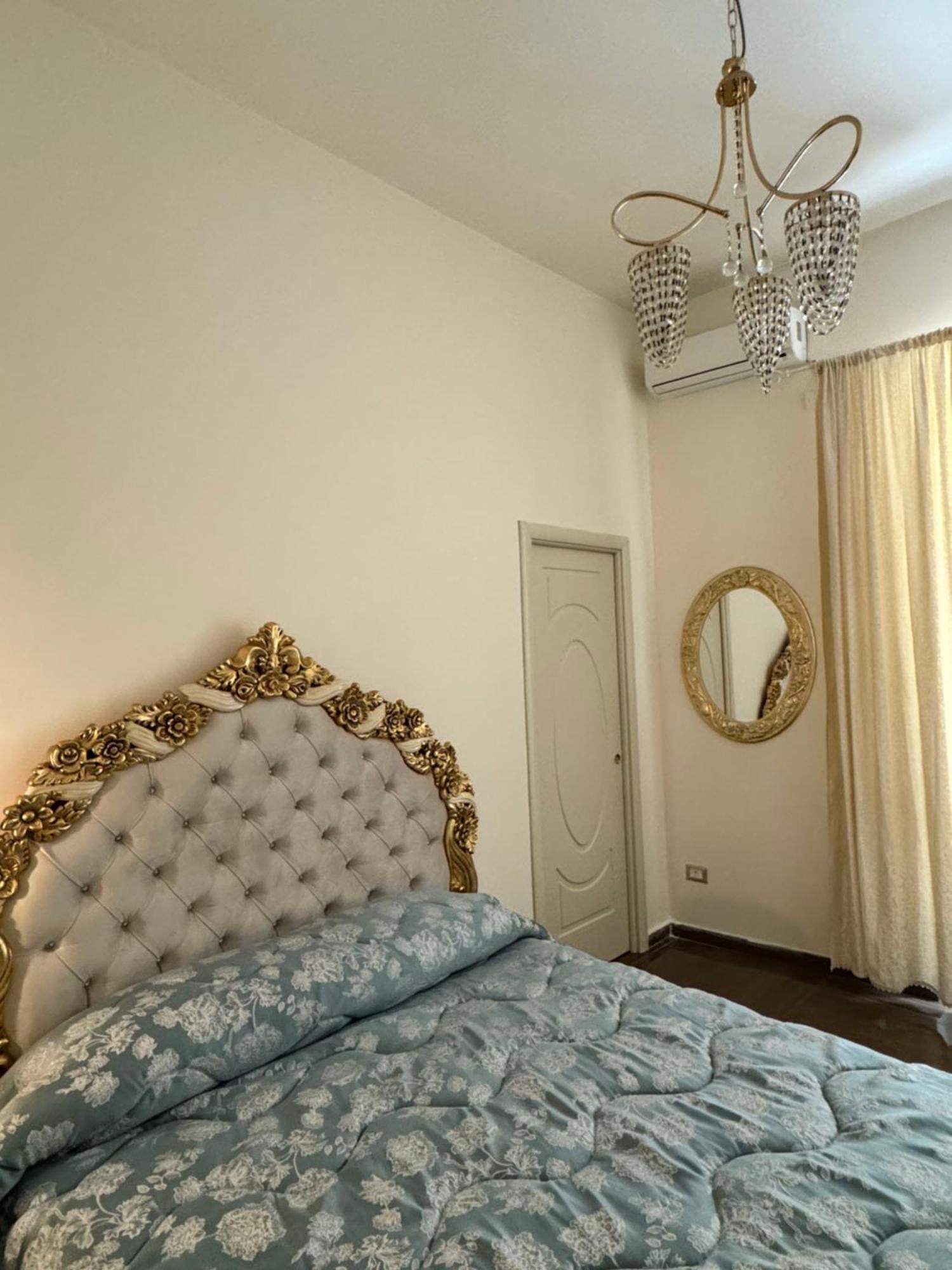 Bed and Breakfast Beb Mariafrancesca Neapel Exterior foto